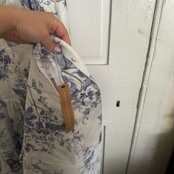 Reformation Linen Balia in Lupine - Picture 9 of 9